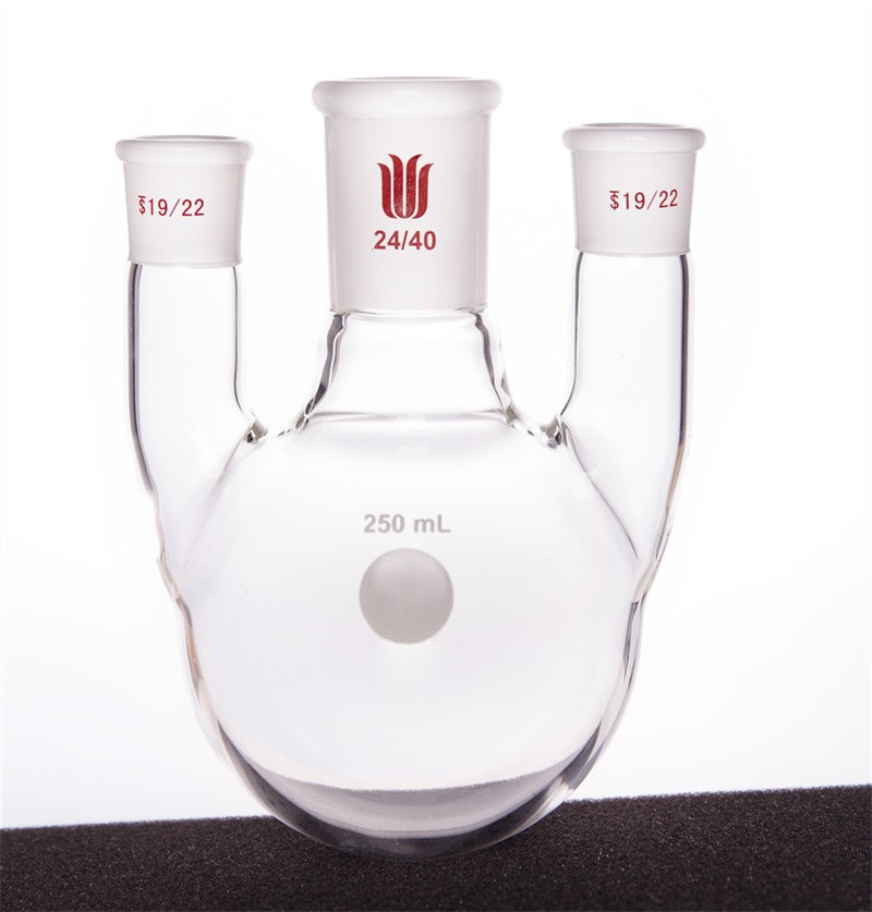 欣维尔 欣维尔 济南库 直三口烧瓶 250ml 中间磨口:24/40侧磨口:19/22 欣维尔 250ml 中间磨口:24/40侧磨口:19/22 济南库 250ml 中间磨口:24/40侧磨口:19/22 济南库