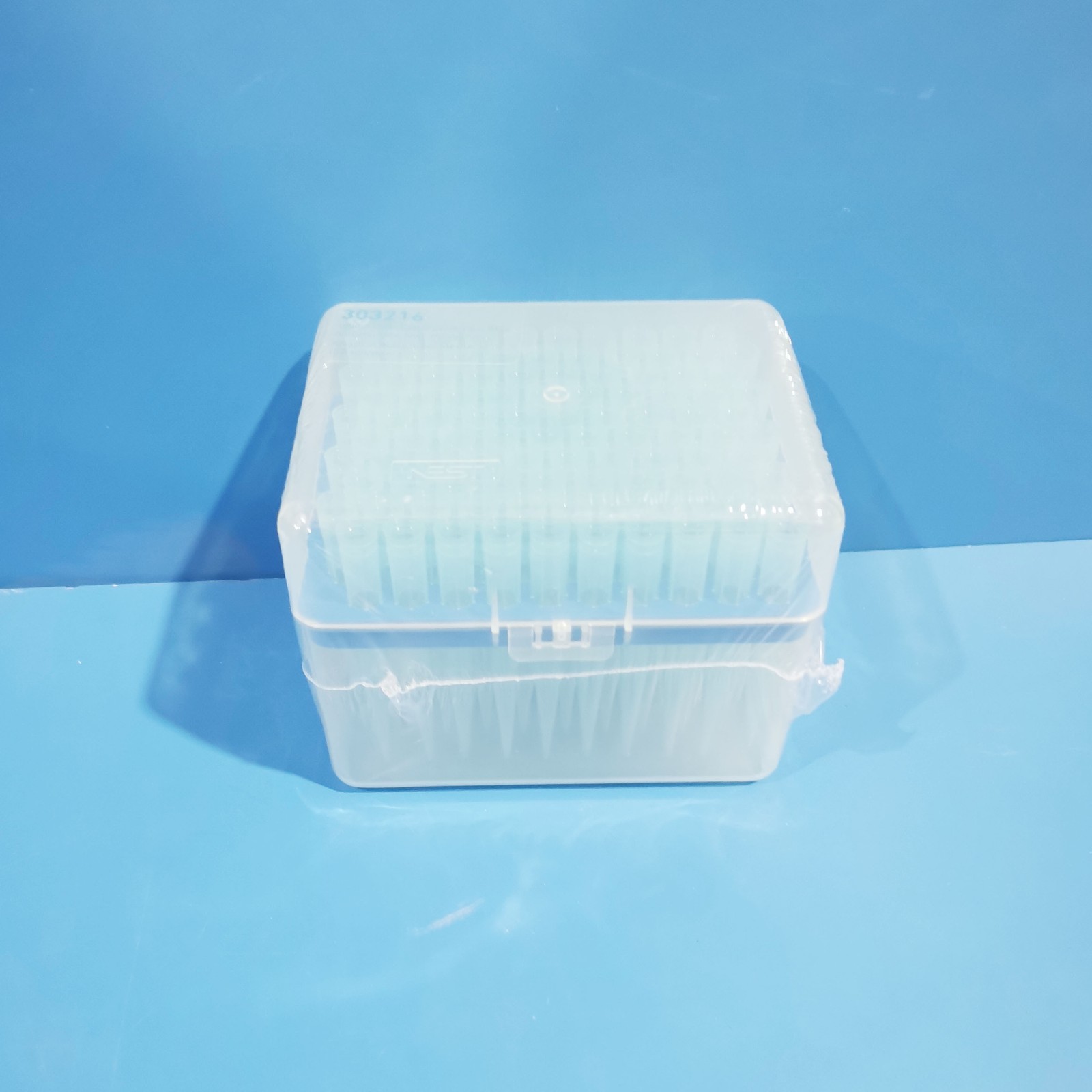 耐思 耐思 青岛库1000 μL 蓝色吸头，盒装灭菌无滤芯耐思NEST 100支/盒，10盒/包，5包/箱 100支/盒，10盒/包，5包/箱