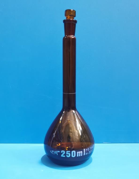 RH RH 青岛库 高硼硅标口棕量瓶 六角 A级250ml RHX 优等品高过检率 刻标（酸洗不掉色） 六角 A级250ml 2只/盒*36/箱 六角 A级250ml 2只/盒*36/箱