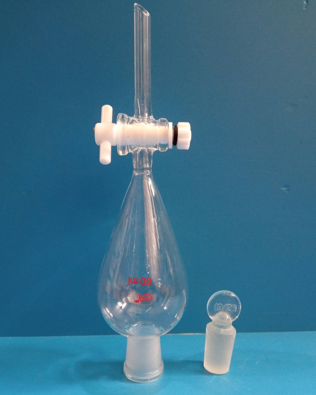 RH RH 青岛库 四氟梨形分液漏斗 60ml/19   玻璃盖头 RHX  做工精细 不漏液 玻璃盖  60ml/19  2只/盒*50/箱 青岛库 玻璃盖  60ml/19  2只/盒*50/箱 青岛库