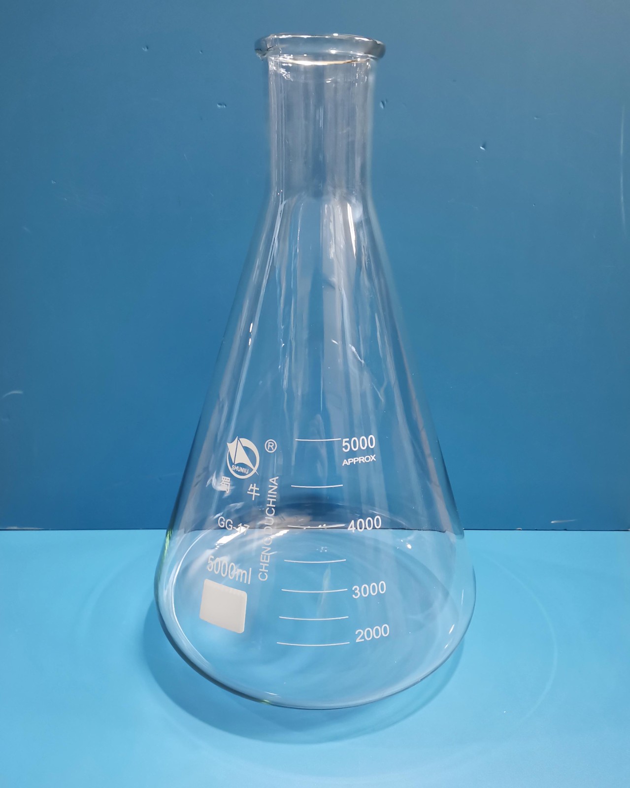 蜀牛 蜀牛 青岛库 小口三角烧瓶 5000ML 蜀牛 5000ML  1只/盒*6/箱 5000ML  1只/盒*6/箱