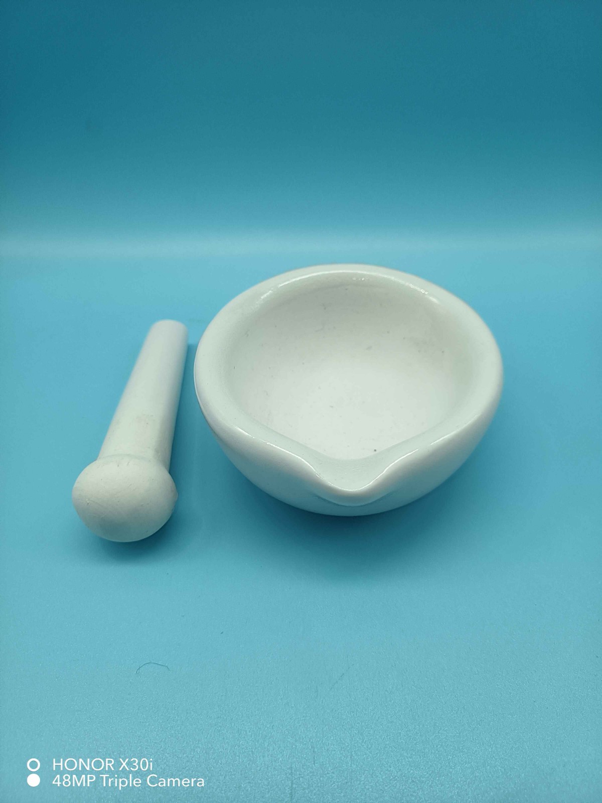 青岛库 瓷研钵 60MM 铁锚 60MM  100只/箱 60MM  100只/箱