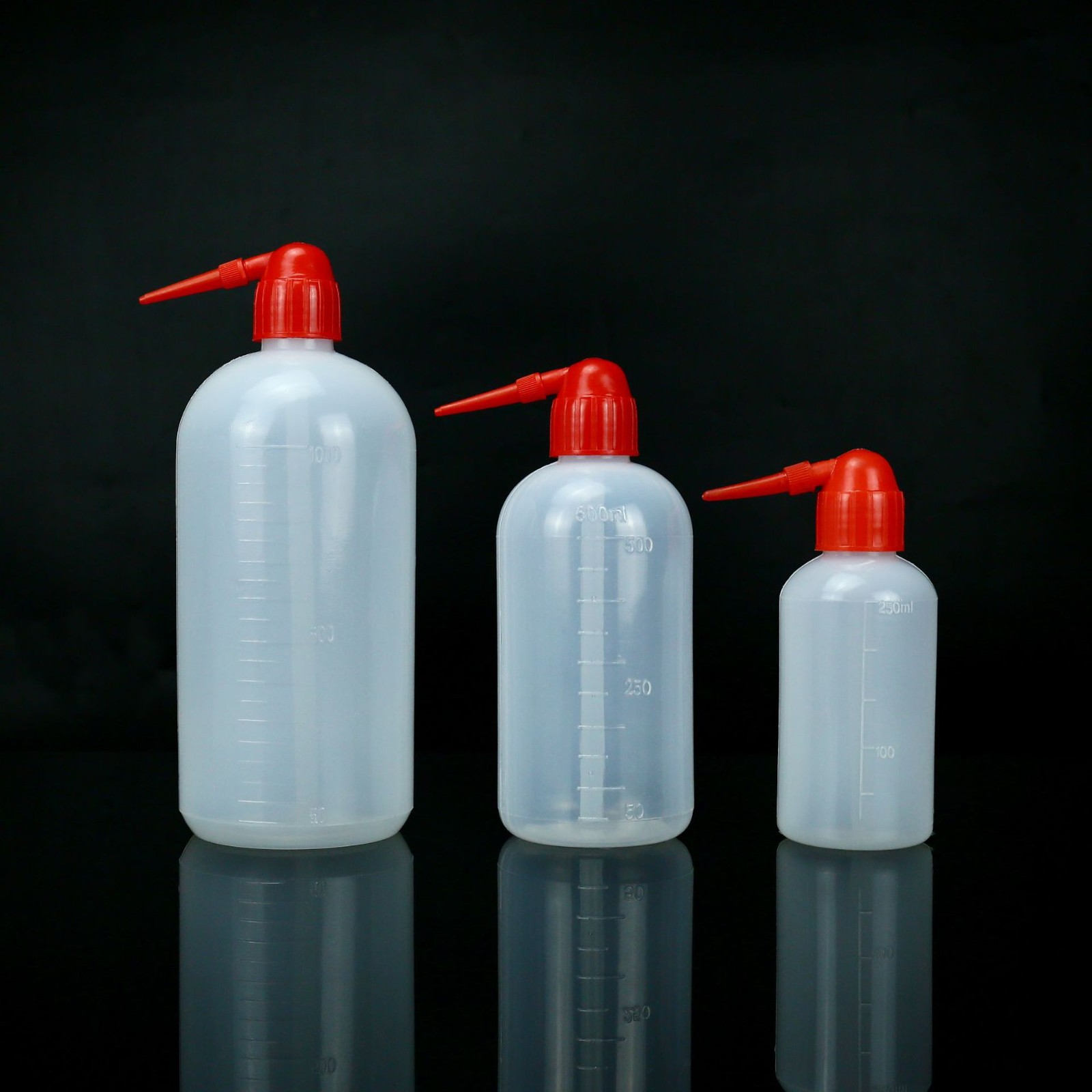 RH RH 青岛库 塑料洗瓶 250ML 红头，400个/箱，食品级聚乙烯 250ML 红头，400个/箱，食品级聚乙烯 青岛库 250ML 红头，400个/箱，食品级聚乙烯 青岛库
