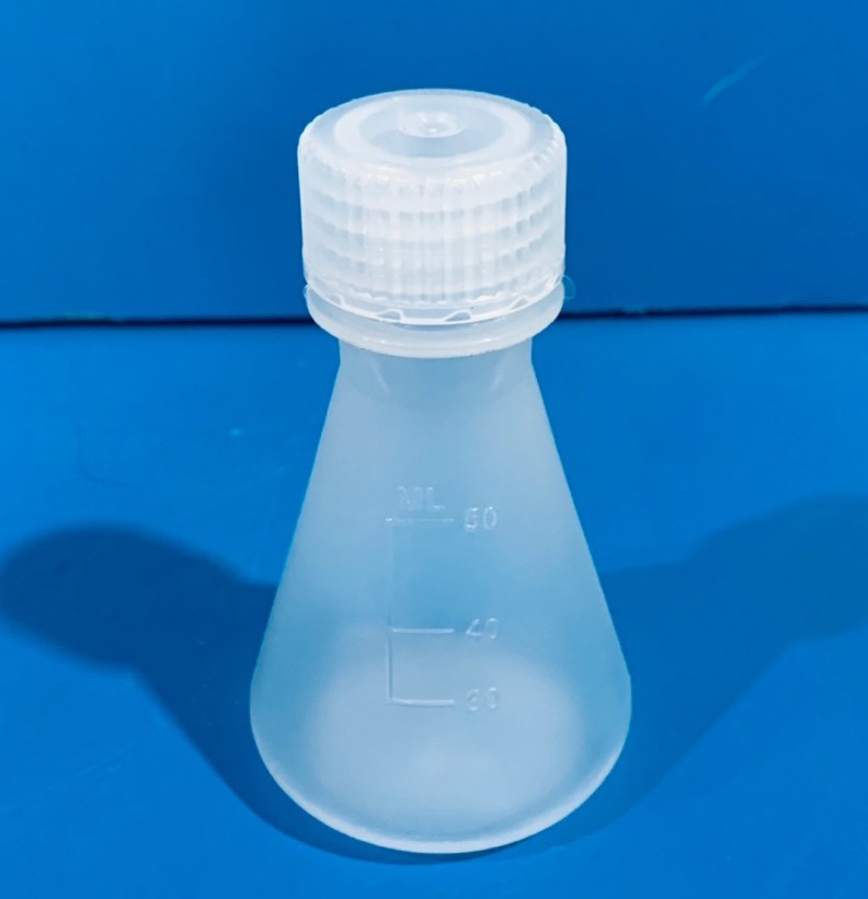 青岛库 优质带盖塑料三角瓶 50ML 耐高温高压  Uni-Sci 50ML 50ML