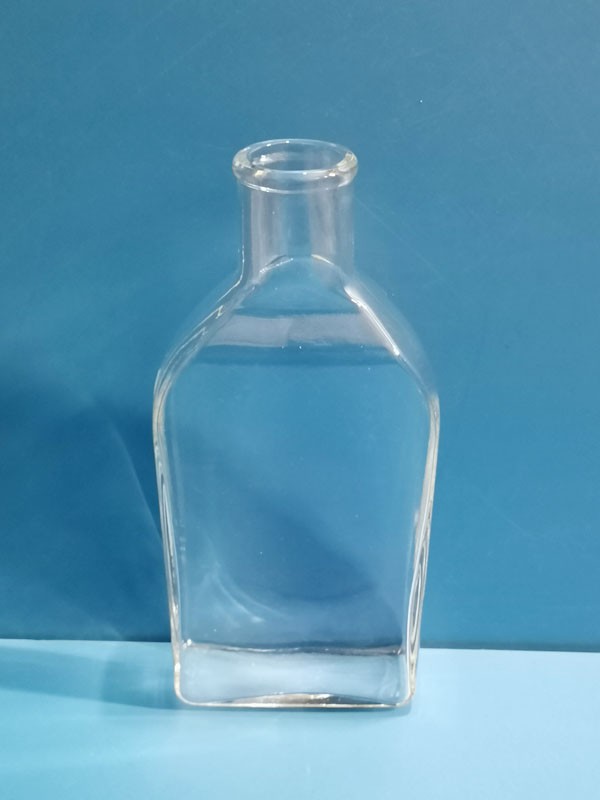 RH RH 济南库 茄形培养瓶 1000ml   RHX 扁形培养瓶 1000ml   10只/盒*2/箱 济南库 1000ml   10只/盒*2/箱 济南库