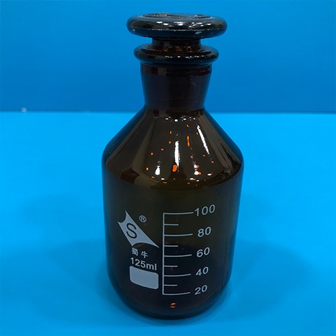 蜀牛 蜀牛 济南库 中性料棕小口瓶 125ML 蜀牛 实心塞 125ML 12只/盒*12/箱 济南库 125ML 12只/盒*12/箱 济南库