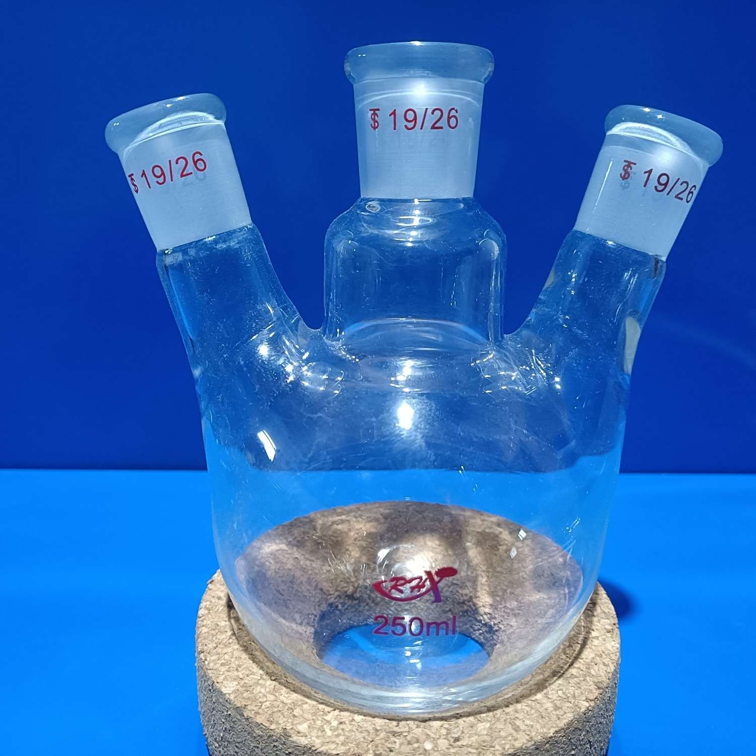 RH RH 临沂库 斜三口烧瓶 250/19*3 RHX 优等品 250/19*3 临沂库 250/19*3 临沂库