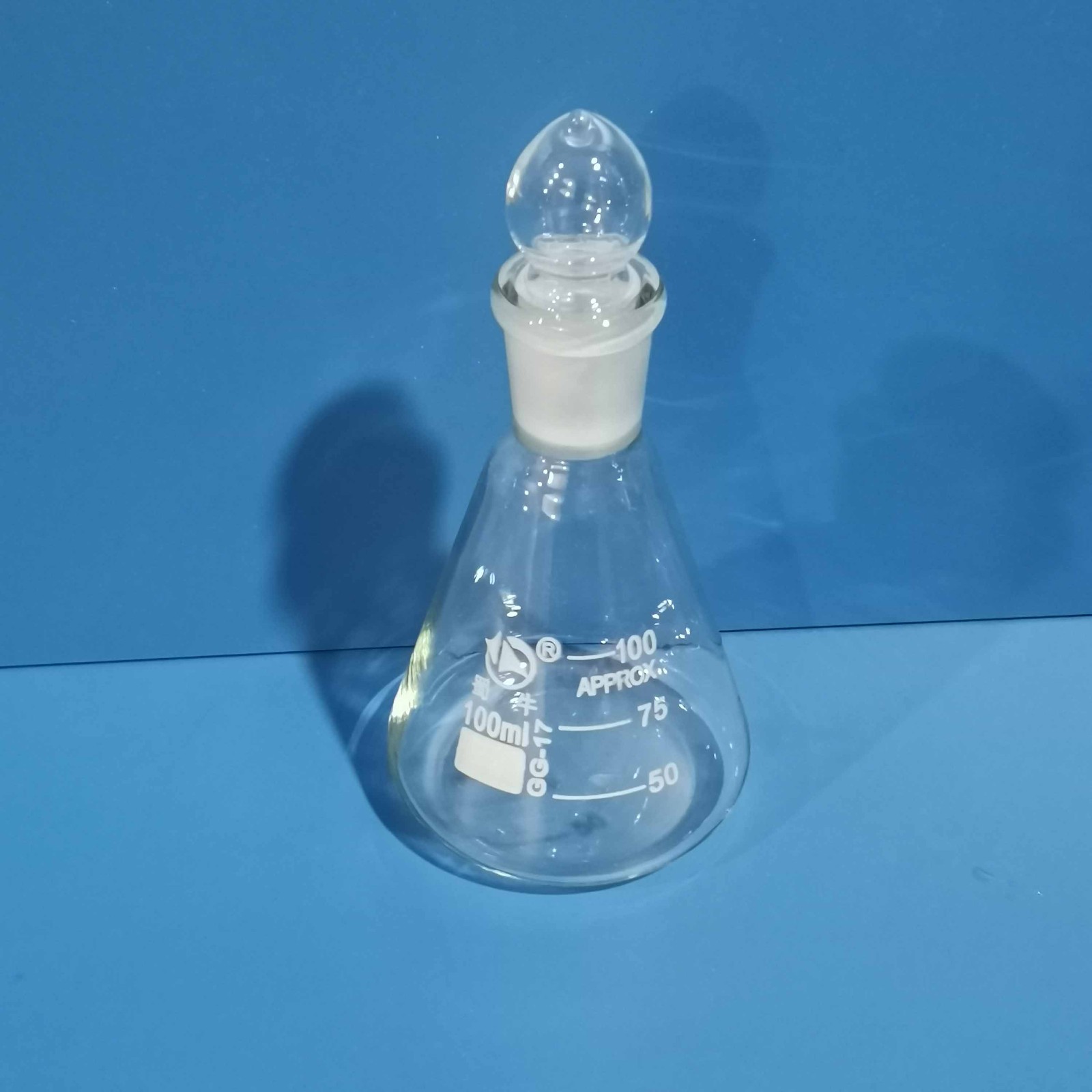 蜀牛 蜀牛 青岛库 具塞三角烧瓶 100ML/24 蜀牛 100ML/24 10只/盒*20/箱 100ML/24 10只/盒*20/箱
