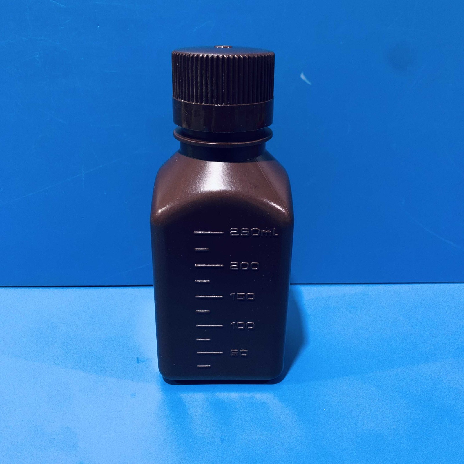 青岛库 棕色HDPE大口方瓶 250ml 优质方形塑料瓶  Uni-Sci 250ml 250ml