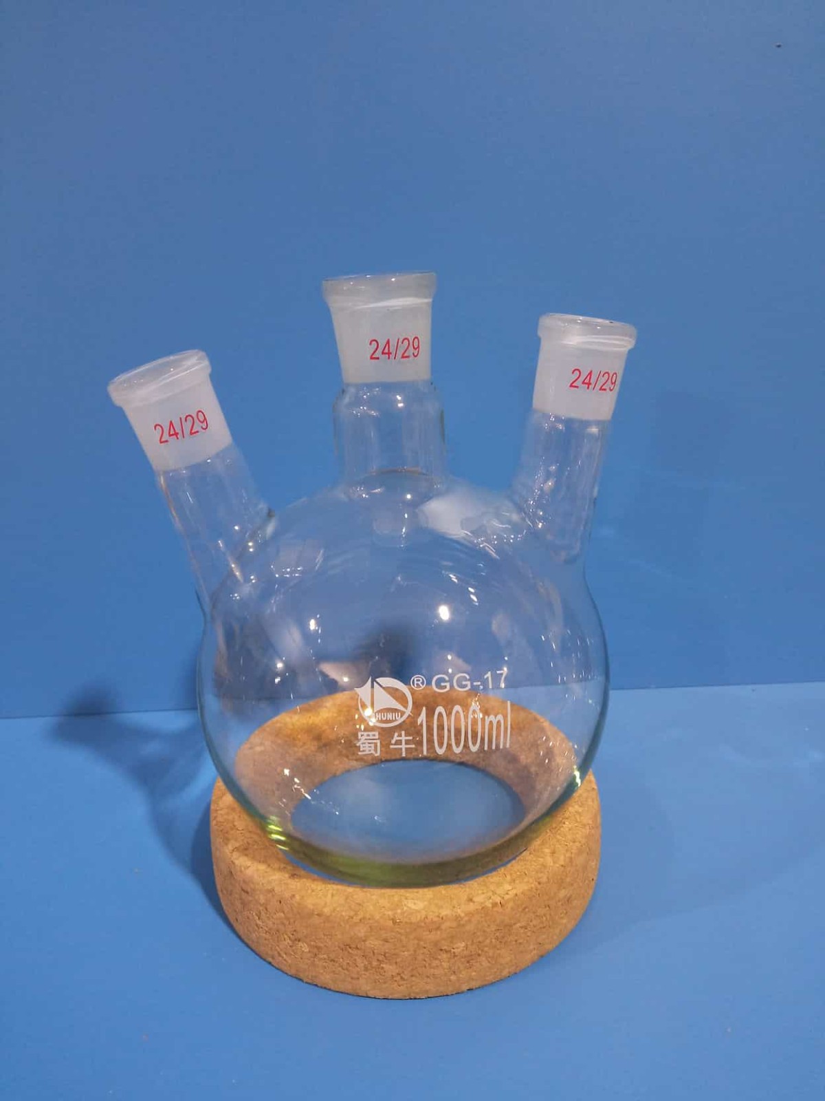 蜀牛 蜀牛 济南库 斜三口烧瓶 1000/24*3 蜀牛 1000/24*3 3只/盒*6/箱 济南库 1000/24*3 3只/盒*6/箱 济南库