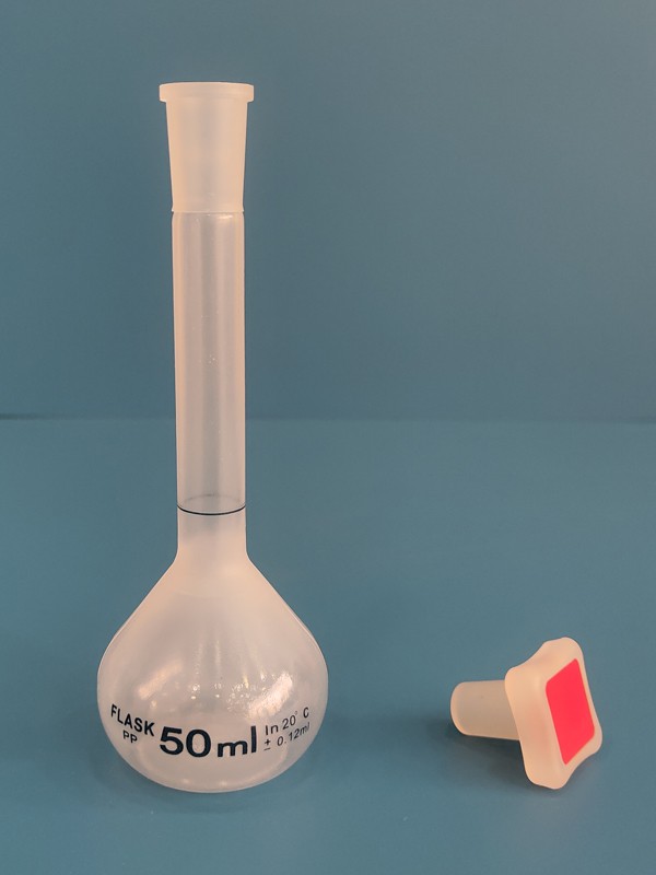 青岛库 优质标准塑料容量瓶 50ML 耐高温高压  Uni-Sci 50ML 50ML