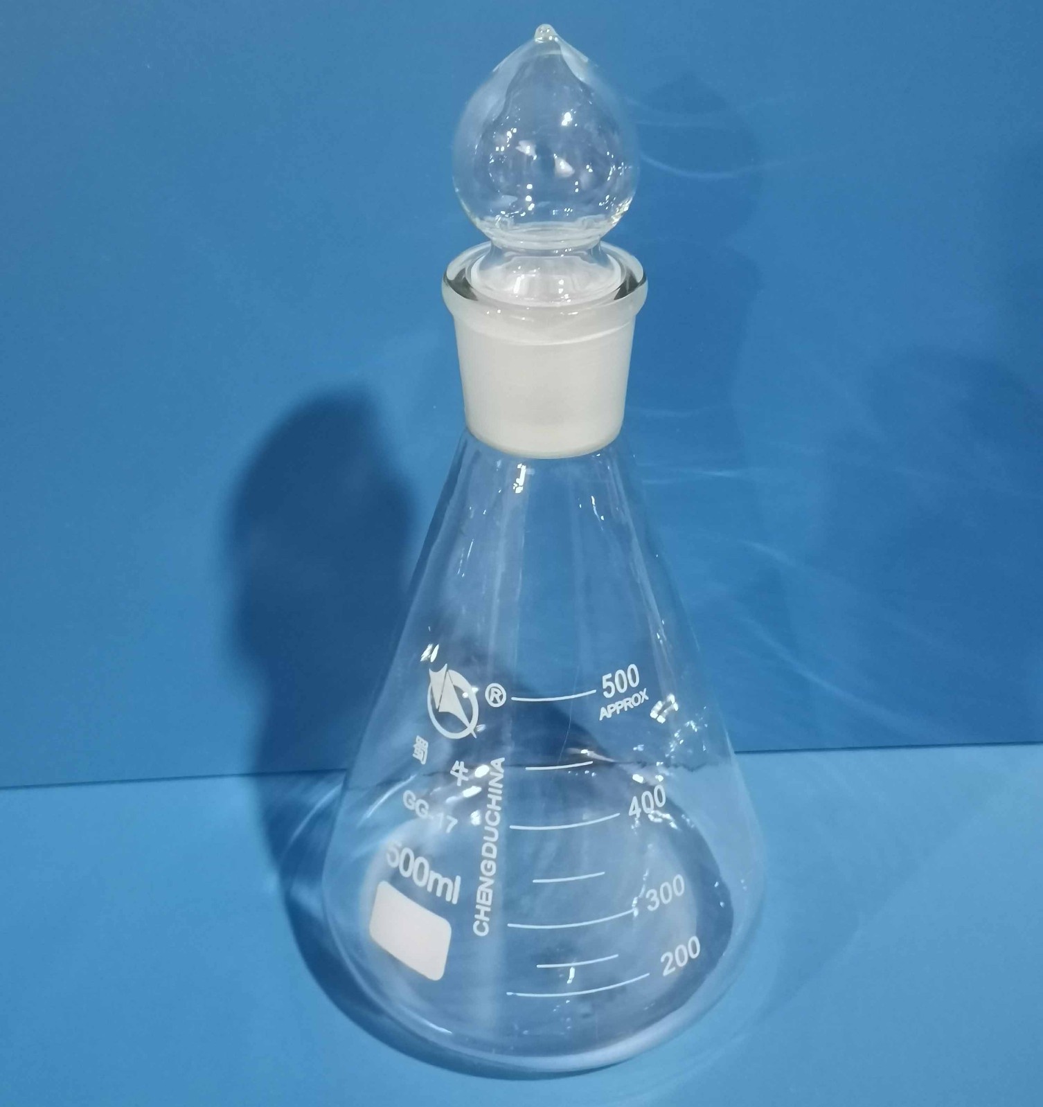 蜀牛 蜀牛 青岛库 具塞三角烧瓶 500ML/29 蜀牛 500ML/29  6个/盒*8/箱 500ML/29  6个/盒*8/箱