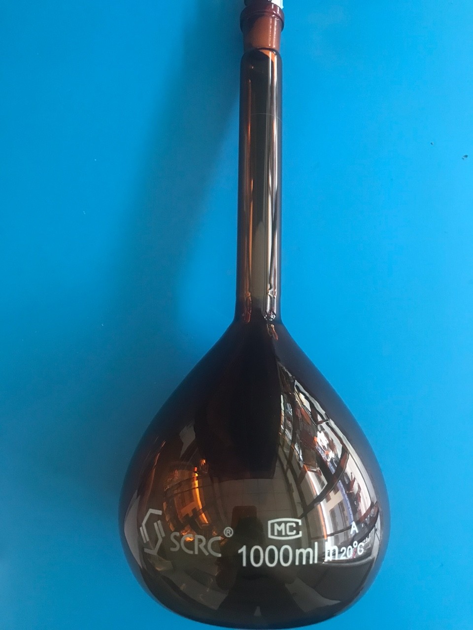SCRC SCRC 济南库 棕色容量瓶(3.3 A级) 1000ml 国药 可代办证书 1000ml  2只/盒 济南库 1000ml  2只/盒 济南库