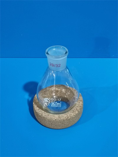 蜀牛 蜀牛 青岛库 茄形烧瓶 250/29 蜀牛 250/29 10只/盒*8/箱 250/29 10只/盒*8/箱