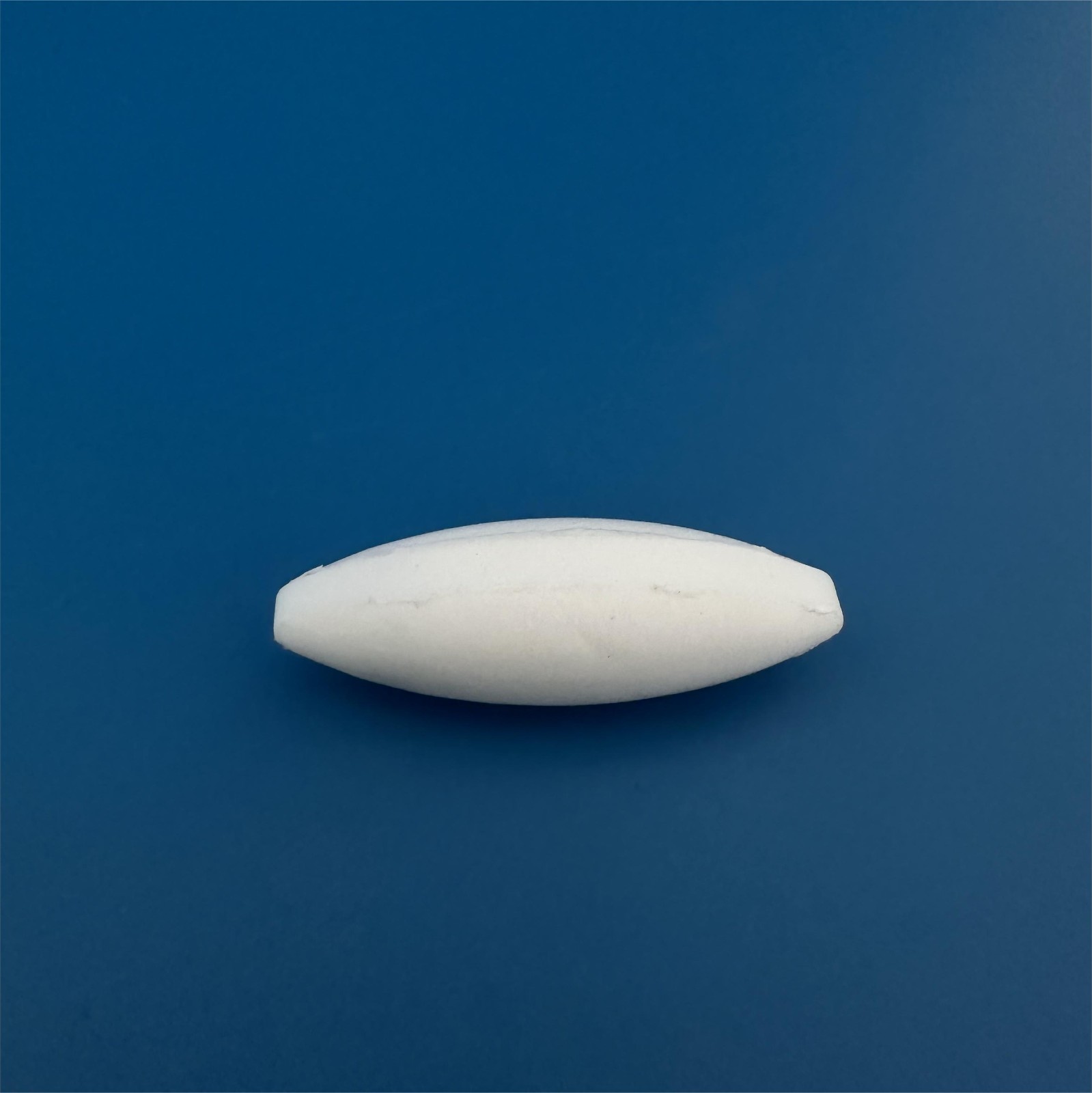 RH RH 青岛库 菱形磁力搅拌子 5cm  RH φ17*50MM  N35磁铁 17*50MM  耐受80-120° 青岛库 17*50MM  耐受80-120° 青岛库