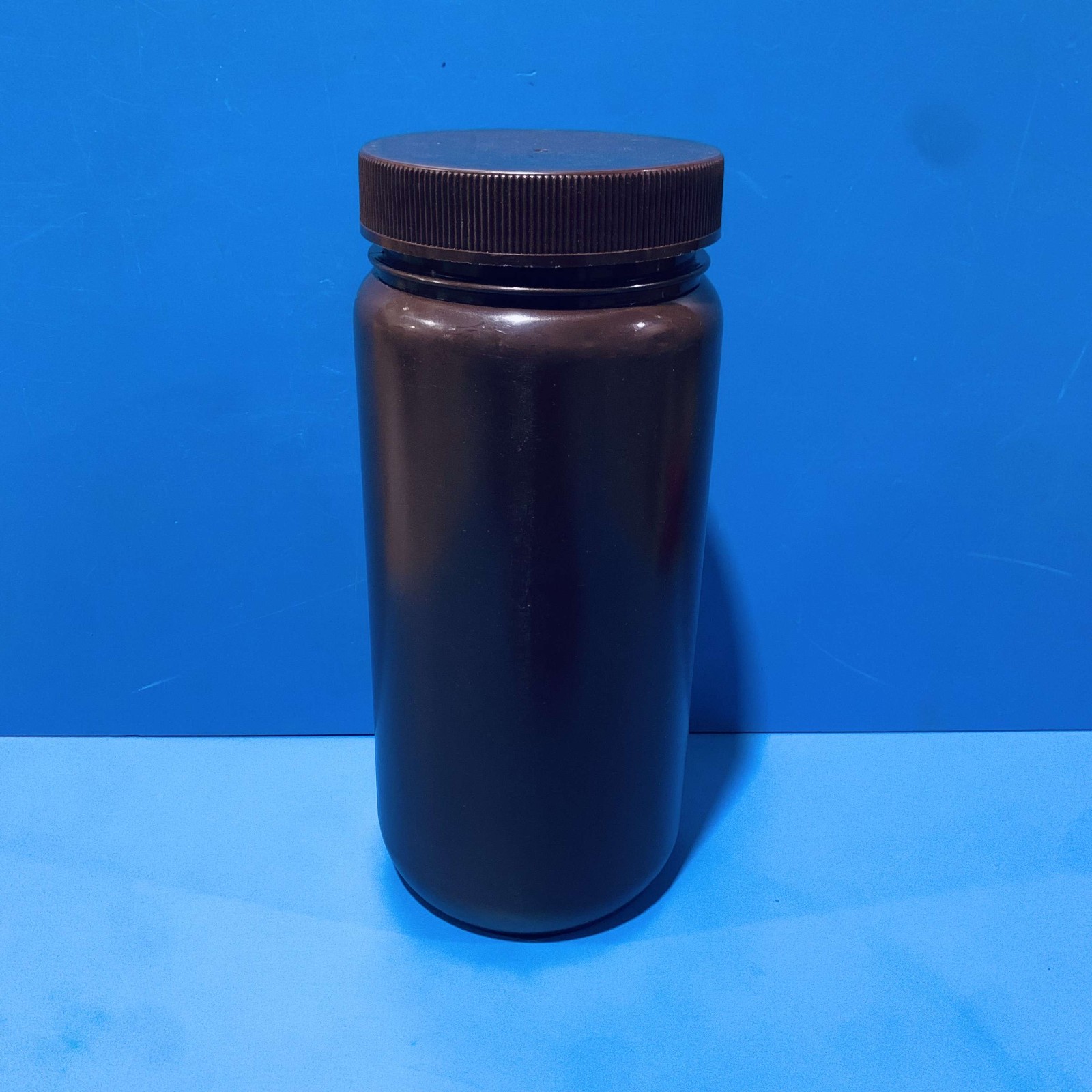 青岛库 优质棕色HDPE大口塑料瓶 2000ml  100MM盖  Uni-Sci 2000ml  100MM盖 46只/箱 2000ml  100MM盖 46只/箱