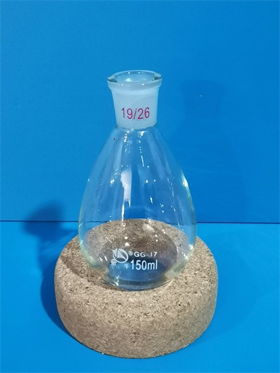 蜀牛 蜀牛 青岛库 茄形烧瓶 150/19 蜀牛 150/19  10只/盒*12/箱 150/19  10只/盒*12/箱