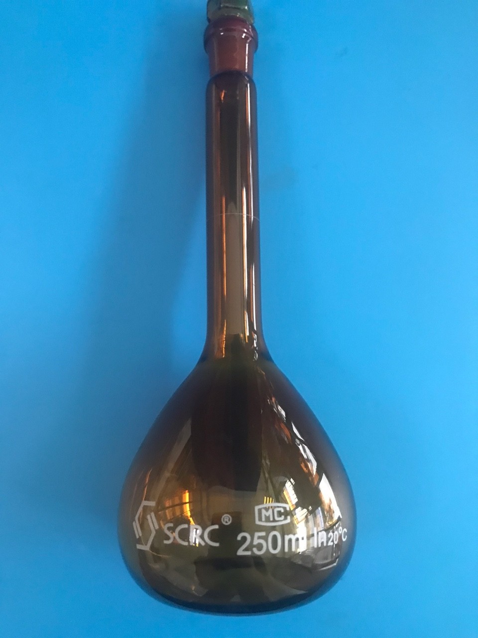 SCRC SCRC 济南库 棕色容量瓶(3.3 A级) 250ml 国药 可代办证书 250ml  2只/盒 济南库 250ml  2只/盒 济南库