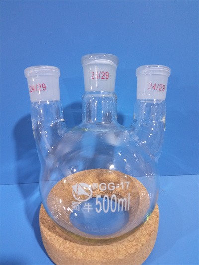 蜀牛 蜀牛 济南库 直三口烧瓶 500/24*3 蜀牛 500/24*3 6只/盒*6/箱 济南库 500/24*3 6只/盒*6/箱 济南库