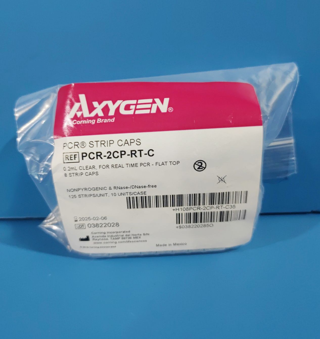 青岛库  PCR薄壁八联管盖(平盖) 荧光定量   AXYGEN 0.2ml  125排/包*10/箱 0.2ml  125排/包*10/箱